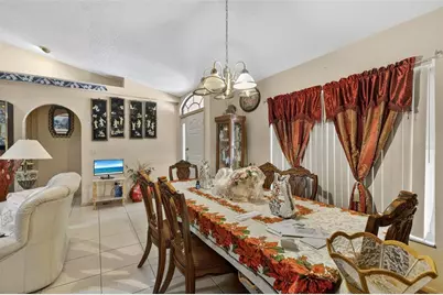 212 65th Avenue Drive W, Bradenton, FL 34207 - Photo 3