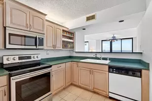 1420 N Atlantic Ave, Daytona Beach, FL 32118 - Photo 13