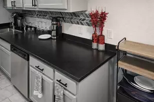 205 Yale Dr, Sanford, FL 32771 - Photo 5