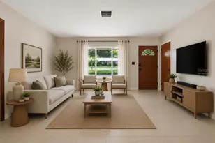 915 E Michigan Ave, Deland, FL 32724 - Photo 5