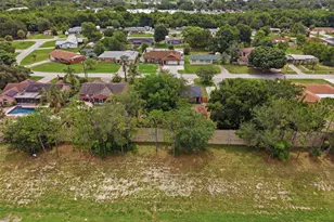 1248 W Embassy Dr, Deltona, FL 32725 - Photo 45