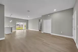 814 Price Ct, Deltona, FL 32738 - Photo 9