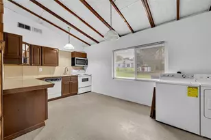 645 Park Ave, Orange City, FL 32763 - Photo 7
