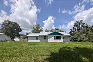 414 S Prospect St, Crescent City, FL 32112 - Photo 1