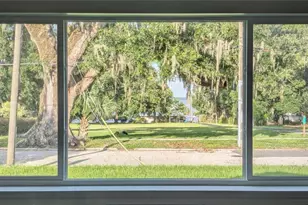 414 S Prospect St, Crescent City, FL 32112 - Photo 5