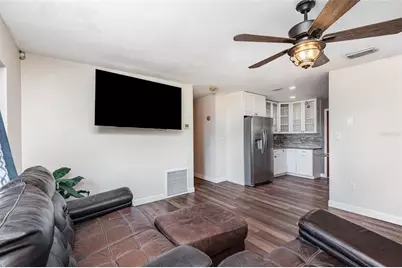 404 Grand Rondo E, Crescent City, FL 32112 - Photo 7