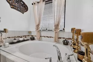 1801 Waterside Oaks Dr, Orange City, FL 32763 - Photo 17