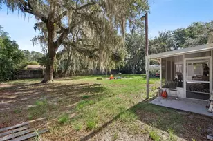 24623 N George St, Astor, FL 32102 - Photo 11