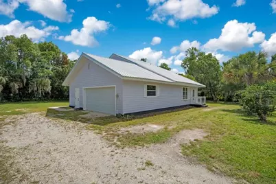 110 W Washington Avenue, Deland, FL 32720 - Photo 3