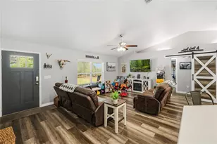 135 Linda Sue Dr, Lake Helen, FL 32744 - Photo 3