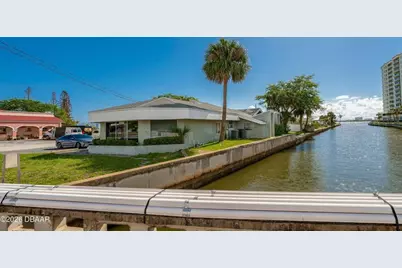 2763 S Ridgewood Avenue, South Daytona, FL 32119 - Photo 1
