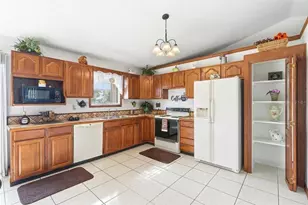 2322 Matthew Cir, Deltona, FL 32738 - Photo 5