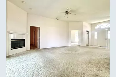 132 Lake Mariam Way, Winter Haven, FL 33884 - Photo 5