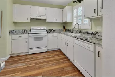 720 S Hill Avenue #8B, Deland, FL 32724 - Photo 11