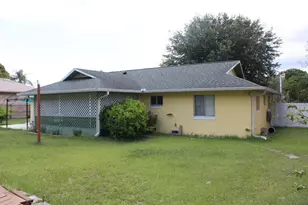 2203 India Blvd, Deltona, FL 32738 - Photo 17