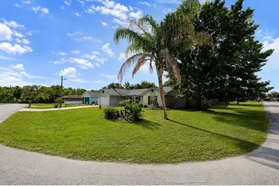 1822 S Houston Dr, Deltona, FL 32738 - Photo 5