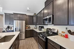 4005 Swan Goose Ct, Okahumpka, FL 34762 - Photo 9