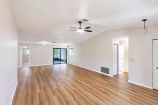 19 Banner Ln, Palm Coast, FL 32137 - Photo 5