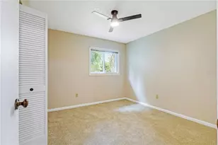 19 Banner Ln, Palm Coast, FL 32137 - Photo 5