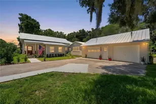 128 N Lakeview Dr, Lake Helen, FL 32744 - Photo 1