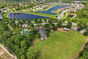 315 W Freesia Ct, Deland, FL 32724 - Photo 13