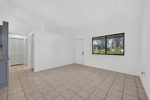 2739 W Covington Dr, Deltona, FL 32738 - Photo 7