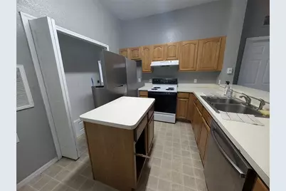 970 N Spring Gardens Avenue #214, Deland, FL 32724 - Photo 5