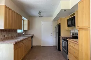 512 Galloway Ave, Deltona, FL 32725 - Photo 3