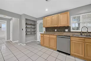 1107 4th St, Port Orange, FL 32129 - Photo 7