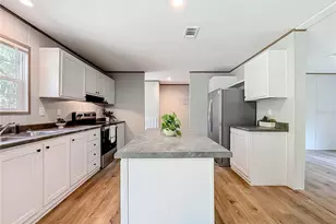 115 Betsy Ross Pl, Satsuma, FL 32189 - Photo 11