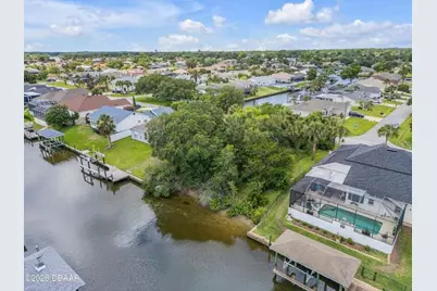 9 N Christopher Court, Palm Coast, FL 32137 - Photo 5