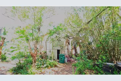 236 N Amelia Avenue, Deland, FL 32724 - Photo 21