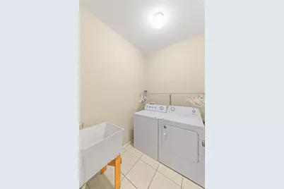 6110 39th Court E, Bradenton, FL 34203 - Photo 13