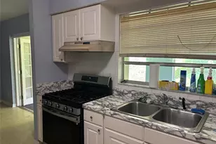 601 Hillcrest Ave, Titusville, FL 32796 - Photo 3