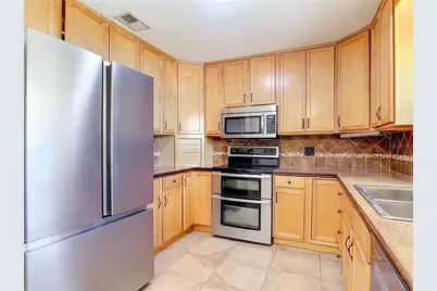 1690 N Clara Avenue, Deland, FL 32720 - Photo 15