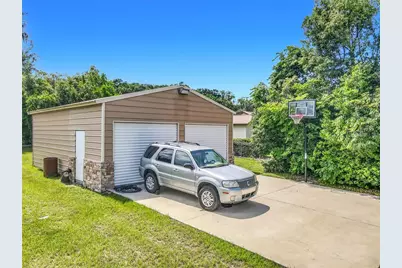 1690 N Clara Avenue, Deland, FL 32720 - Photo 3