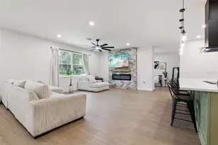 215 Sunrise Blvd, Debary, FL 32713 - Photo 9