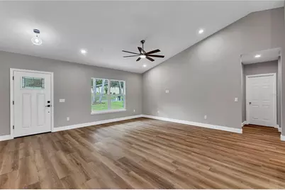 379 S Orange Avenue, Orange City, FL 32763 - Photo 13