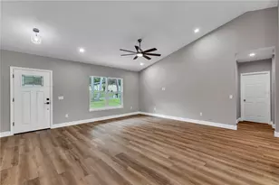 379 S Orange Ave, Orange City, FL 32763 - Photo 13