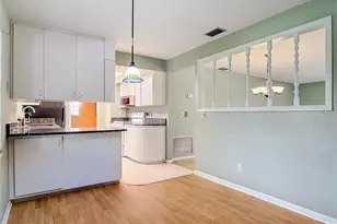 926 Vicksburg St, Deltona, FL 32725 - Photo 15