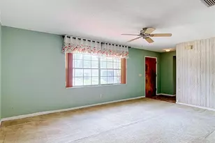 926 Vicksburg St, Deltona, FL 32725 - Photo 3