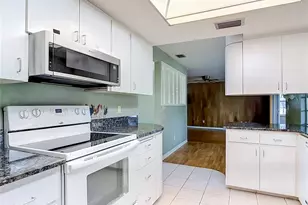926 Vicksburg St, Deltona, FL 32725 - Photo 9