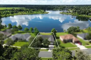 920 Lake Lindley Dr S, Deland, FL 32724 - Photo 1
