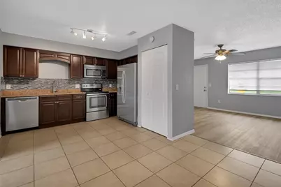 365 W Lansdowne Avenue, Orange City, FL 32763 - Photo 11