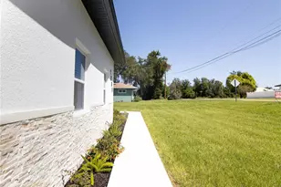 1989 Monterey Dr, Deltona, FL 32738 - Photo 11