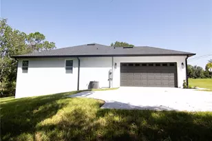 1989 Monterey Dr, Deltona, FL 32738 - Photo 7