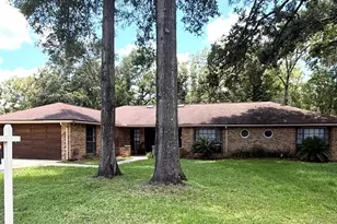 1990 Larchmont Dr, Deland, FL 32724 - Photo 1