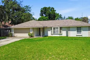 382 Blythville Ave, Deltona, FL 32725 - Photo 3
