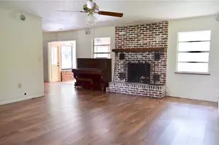308 N Salisbury Ave, Deland, FL 32720 - Photo 5