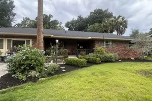 308 N Salisbury Ave, Deland, FL 32720 - Photo 1